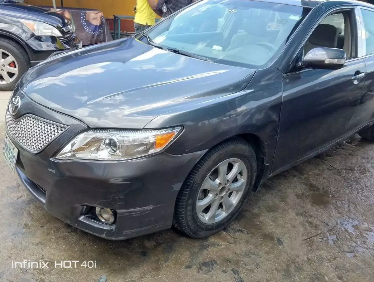 Toyota Camry   - 2007