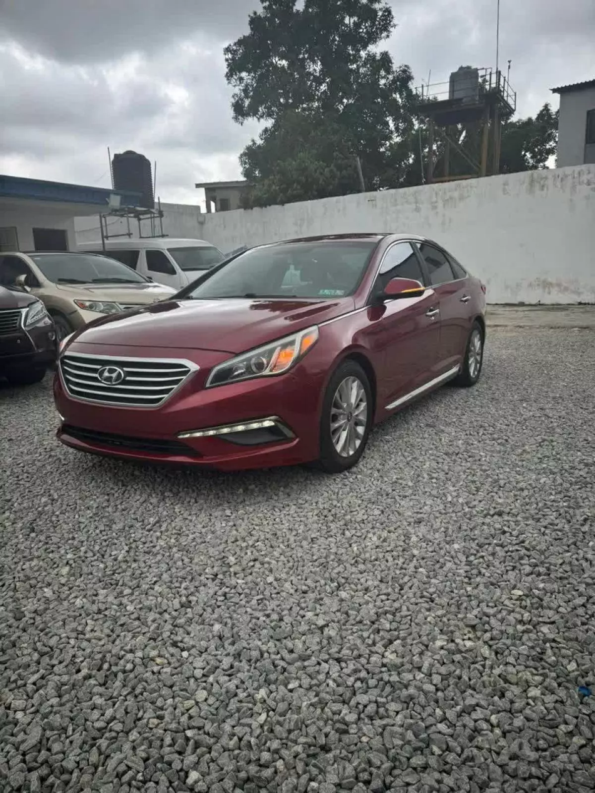 Hyundai Sonata   - 2014