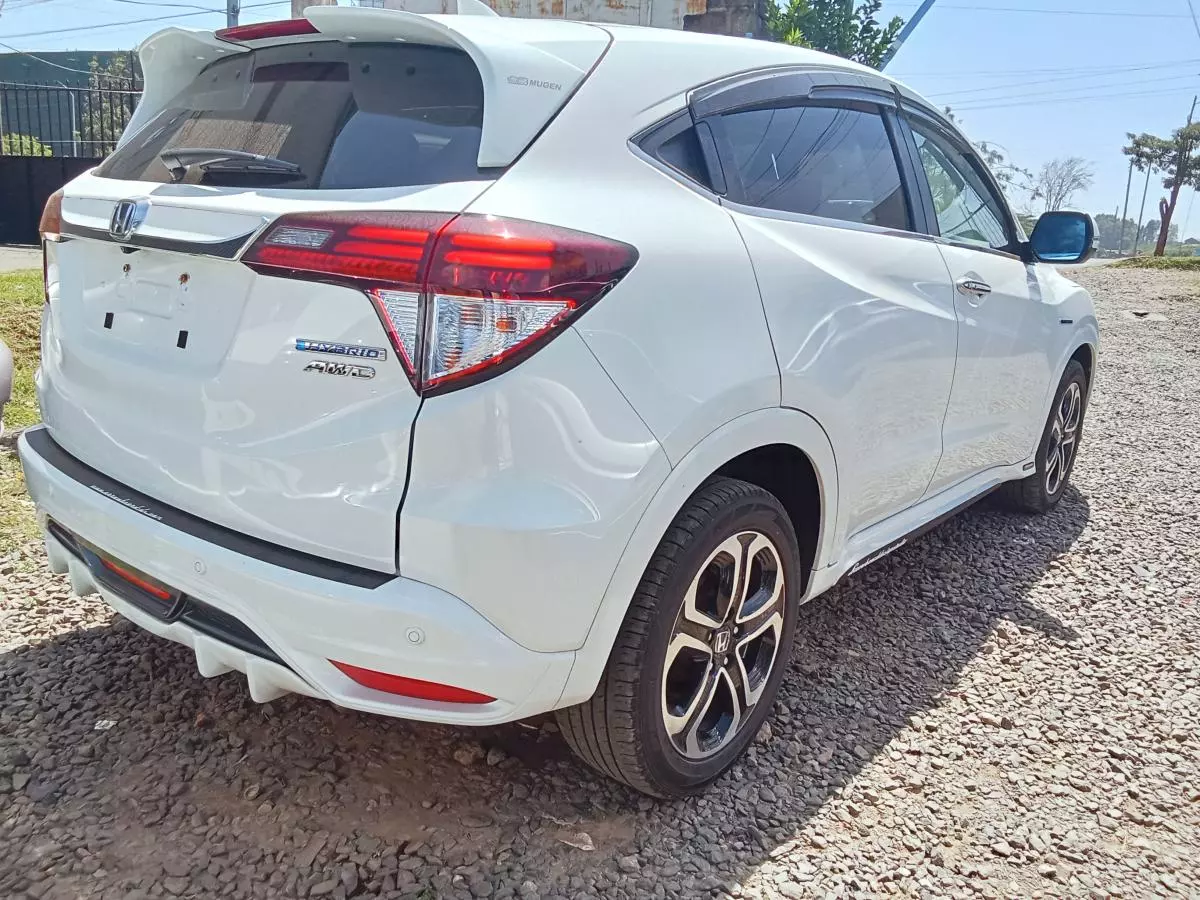 Honda Vezel Hybrid   - 2017