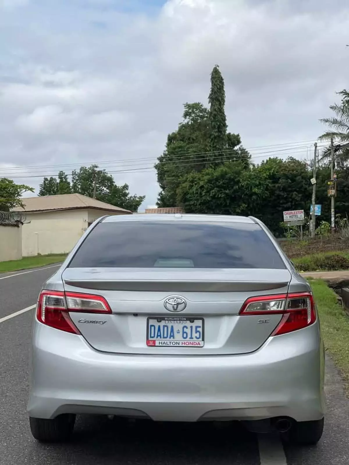 Toyota Camry   - 2014