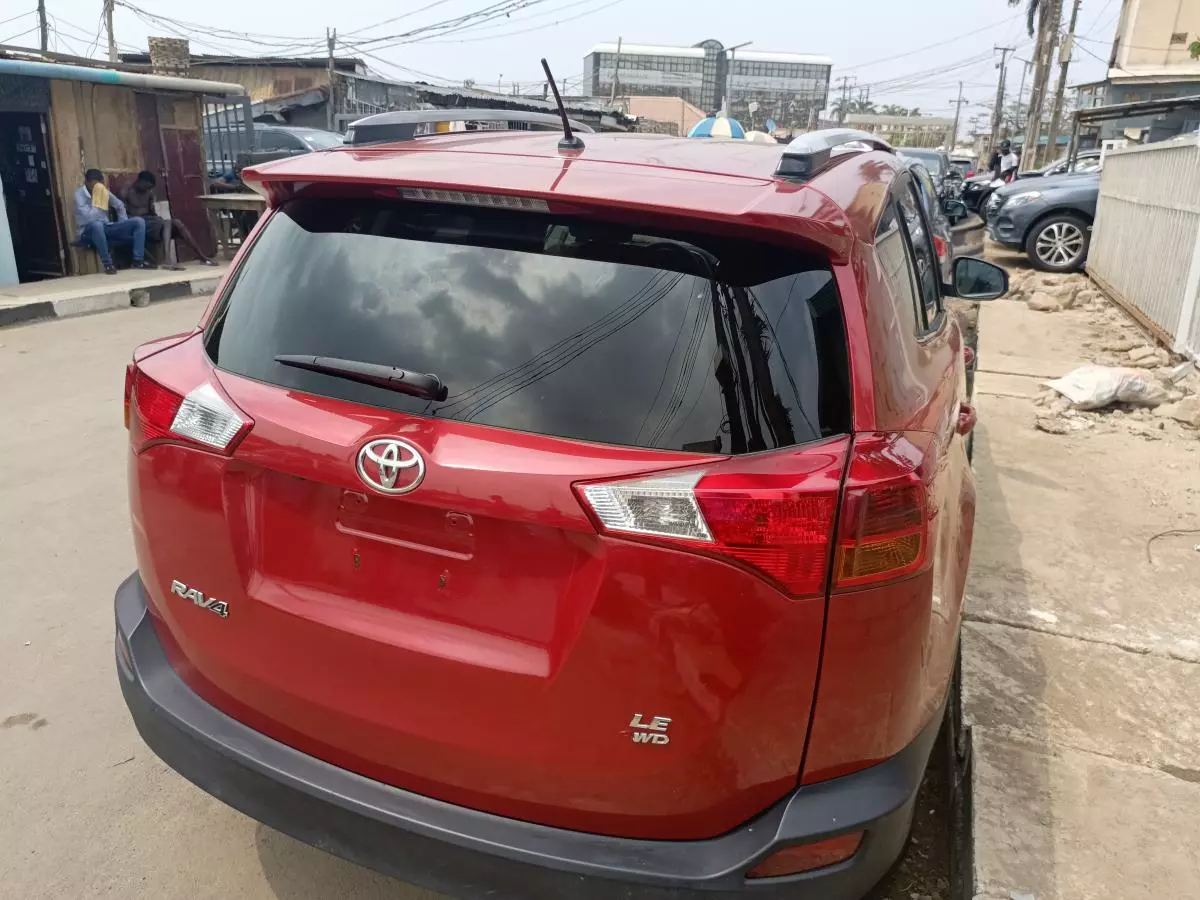 Toyota RAV 4   - 2013