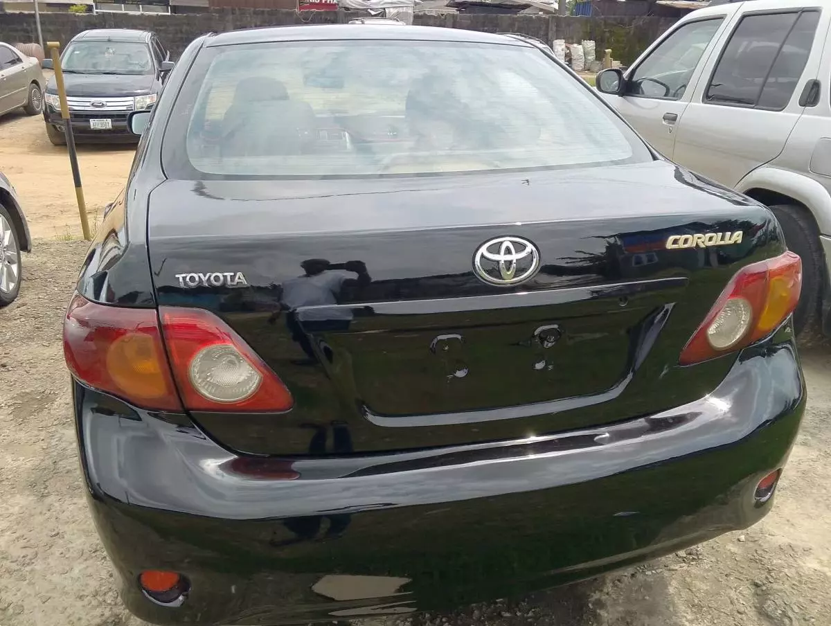 Toyota Corolla   - 2008