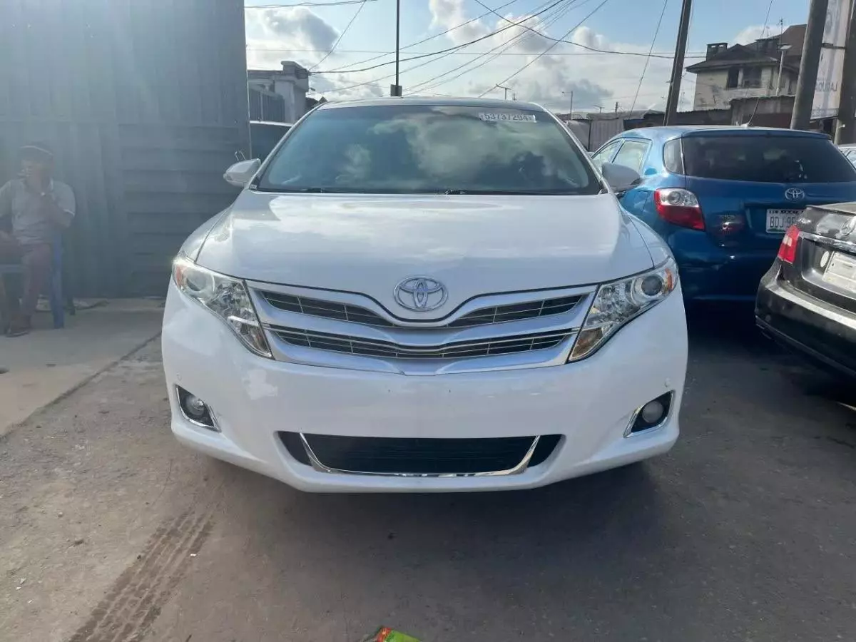 Toyota Venza   - 2016