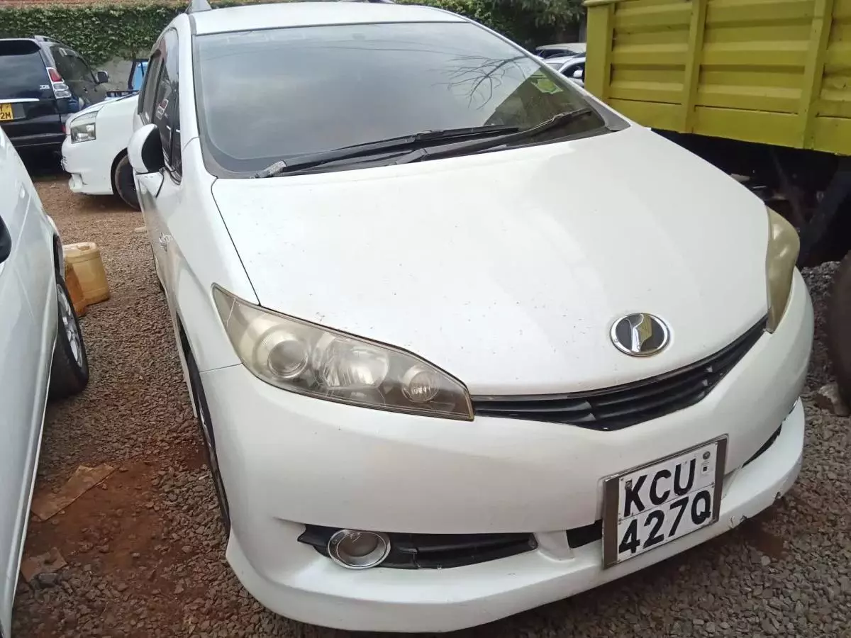 Toyota Wish   - 2012