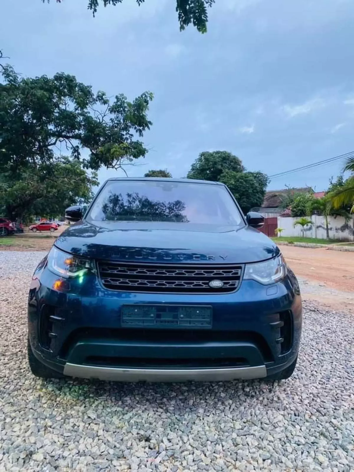 Land Rover Discovery   - 2018