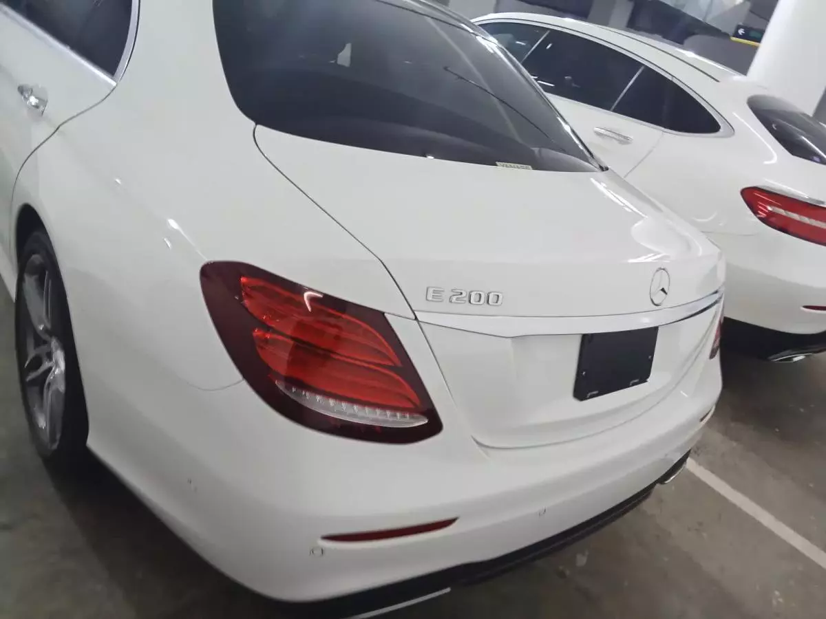 Mercedes-Benz E 200   - 2017