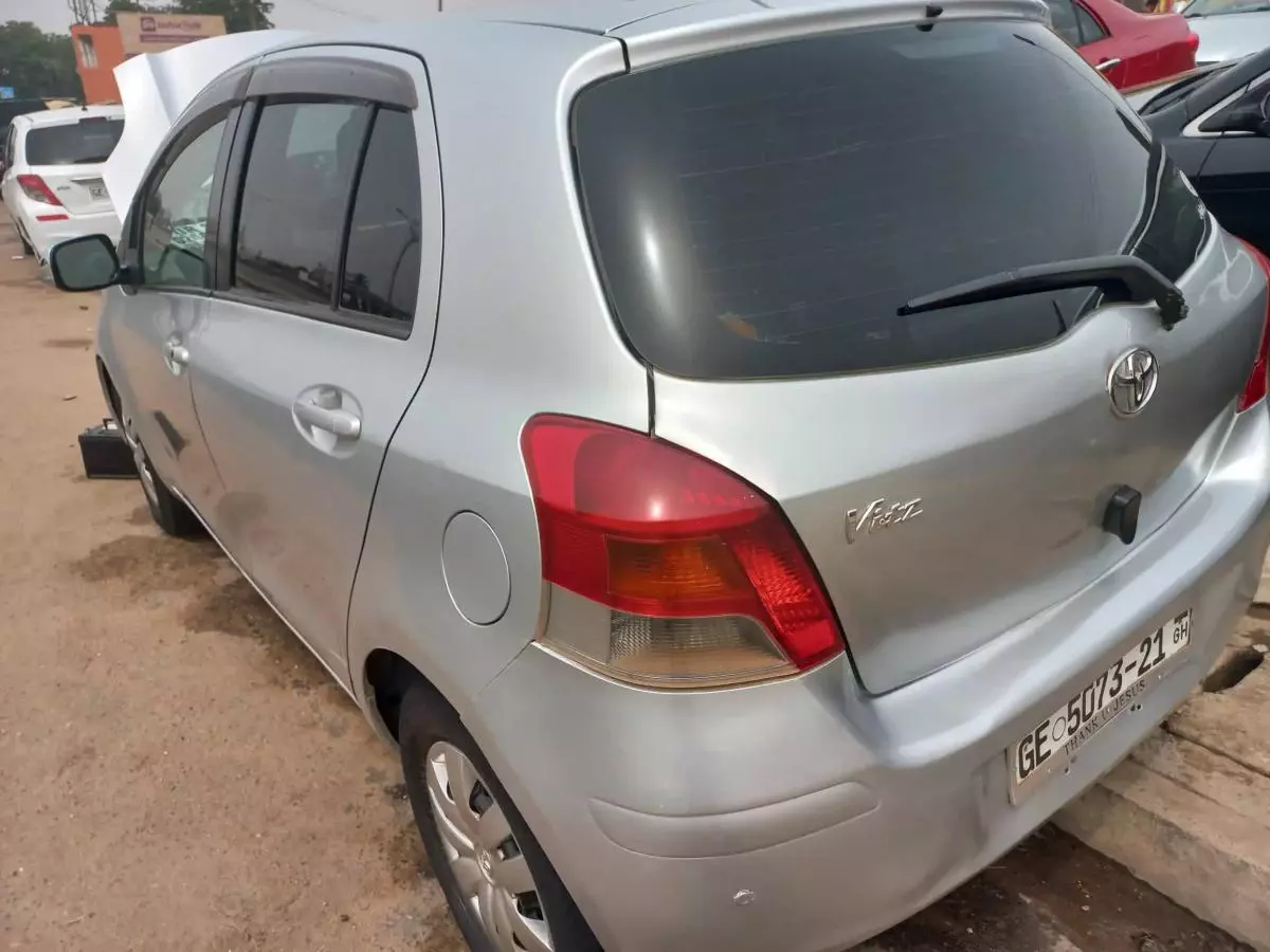Toyota Vitz - 2009