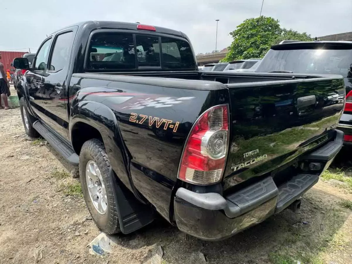 Toyota Tacoma   - 2009