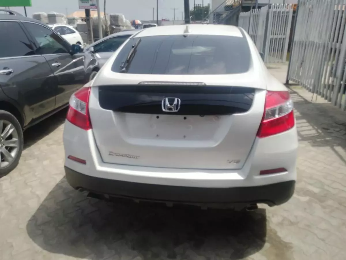 Honda Crosstour   - 2015