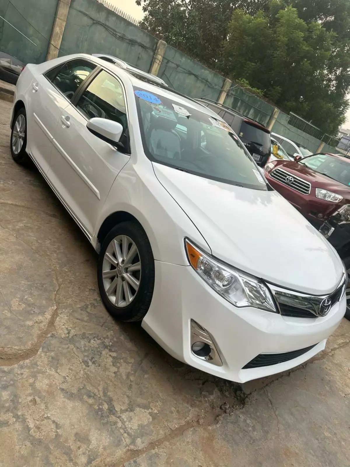 Toyota Camry   - 2014