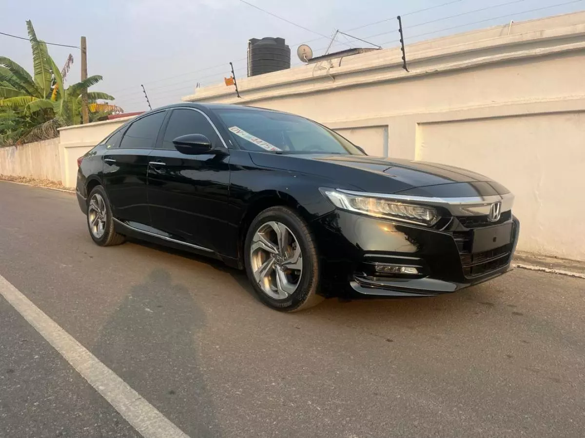 Honda Accord   - 2020