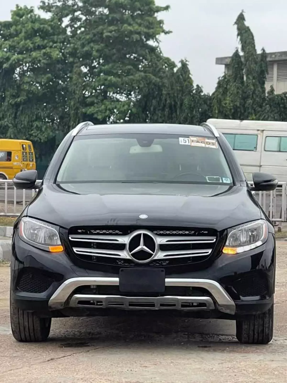 Mercedes-Benz GLC 300   - 2017