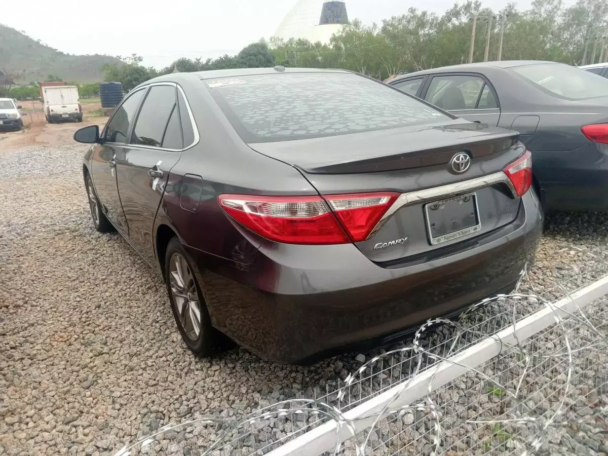 Toyota Camry   - 2015