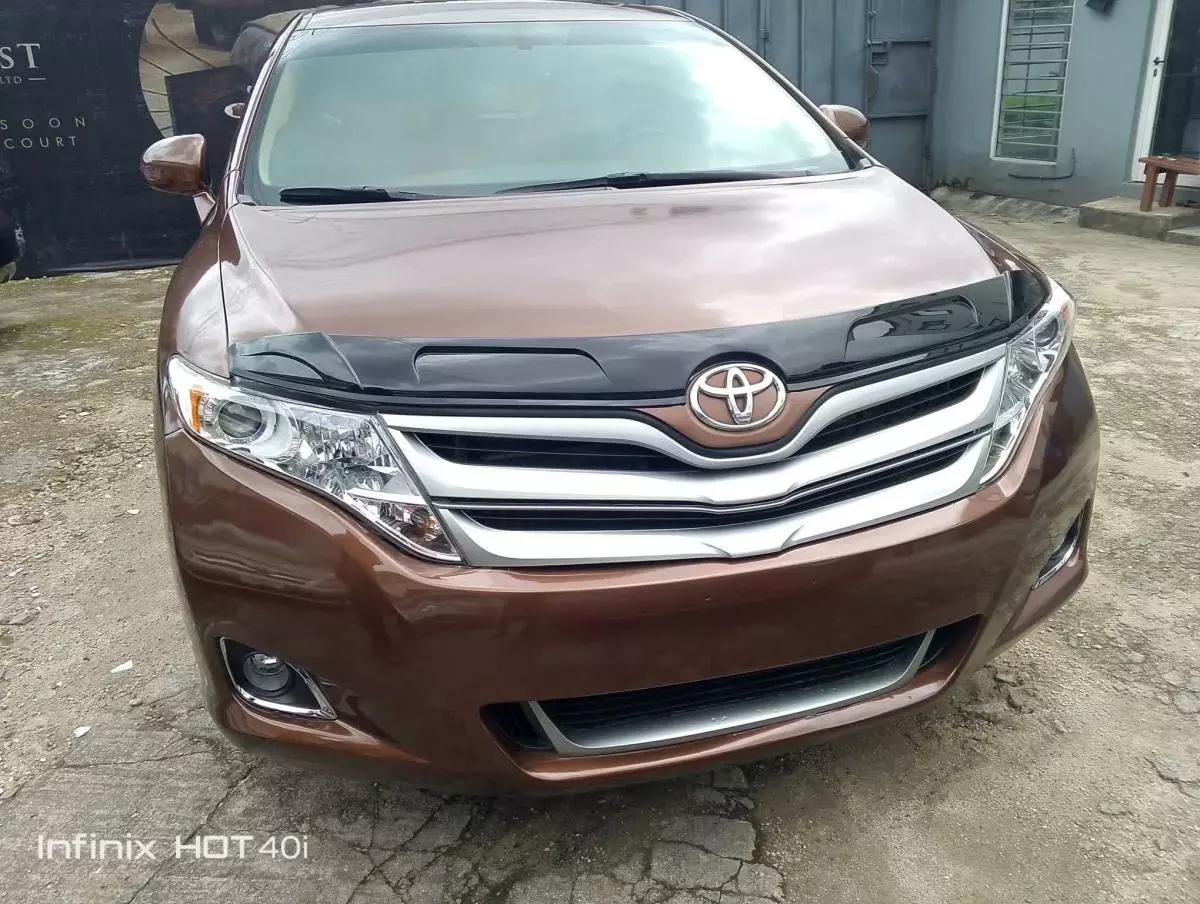 Toyota Venza   - 2010