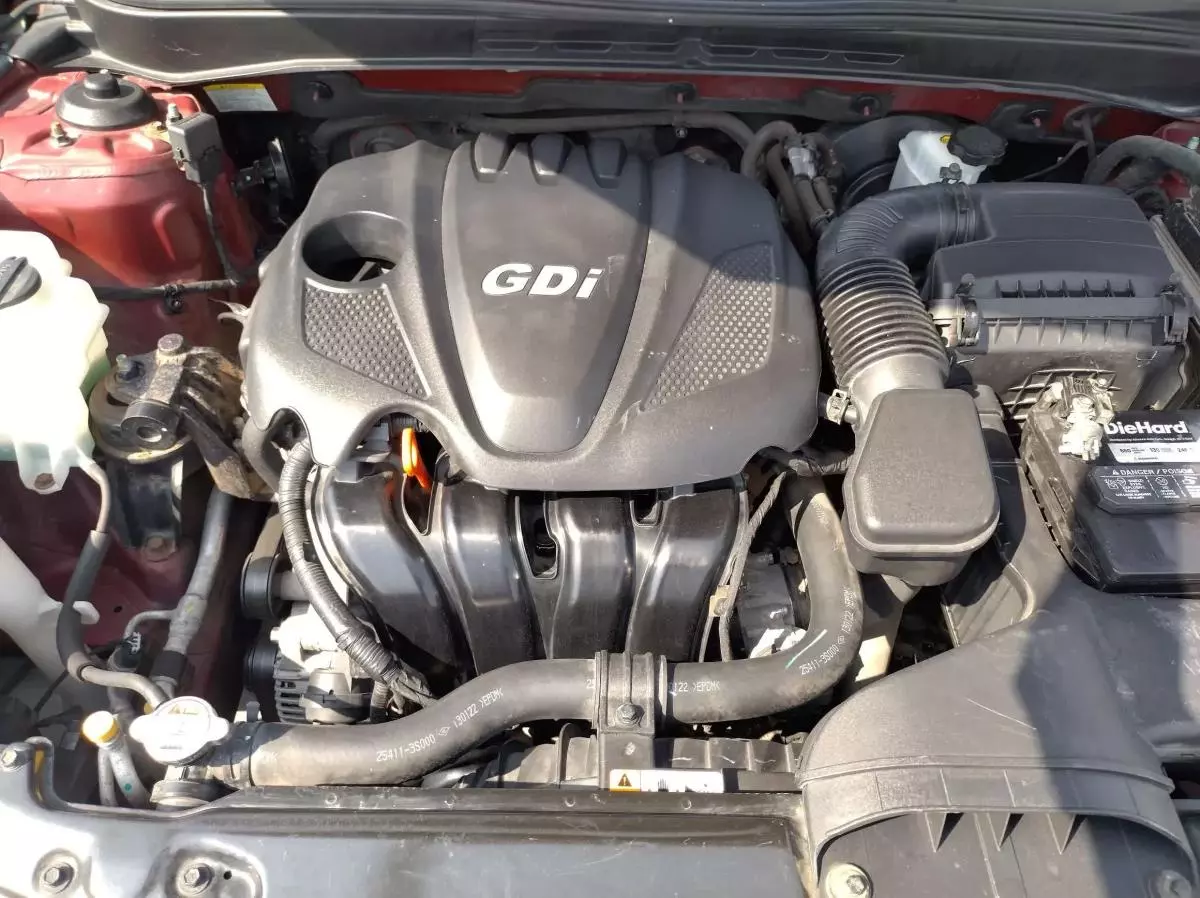 Hyundai Sonata - 2013