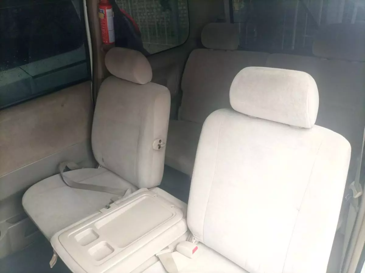 Toyota Noah - 2006