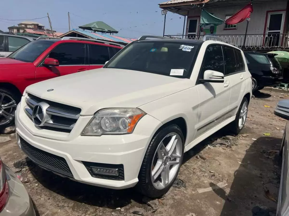 Mercedes-Benz GLK 350   - 2011