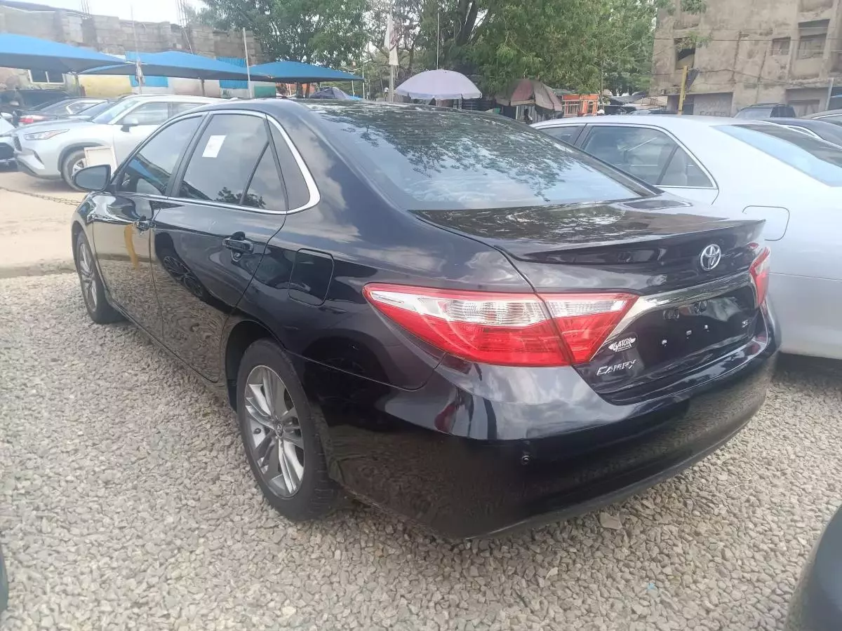 Toyota Camry   - 2015