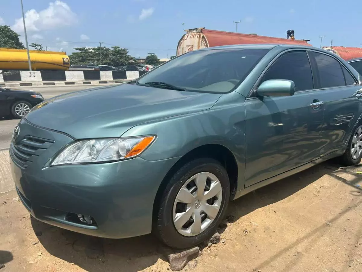 Toyota camry   - 2009