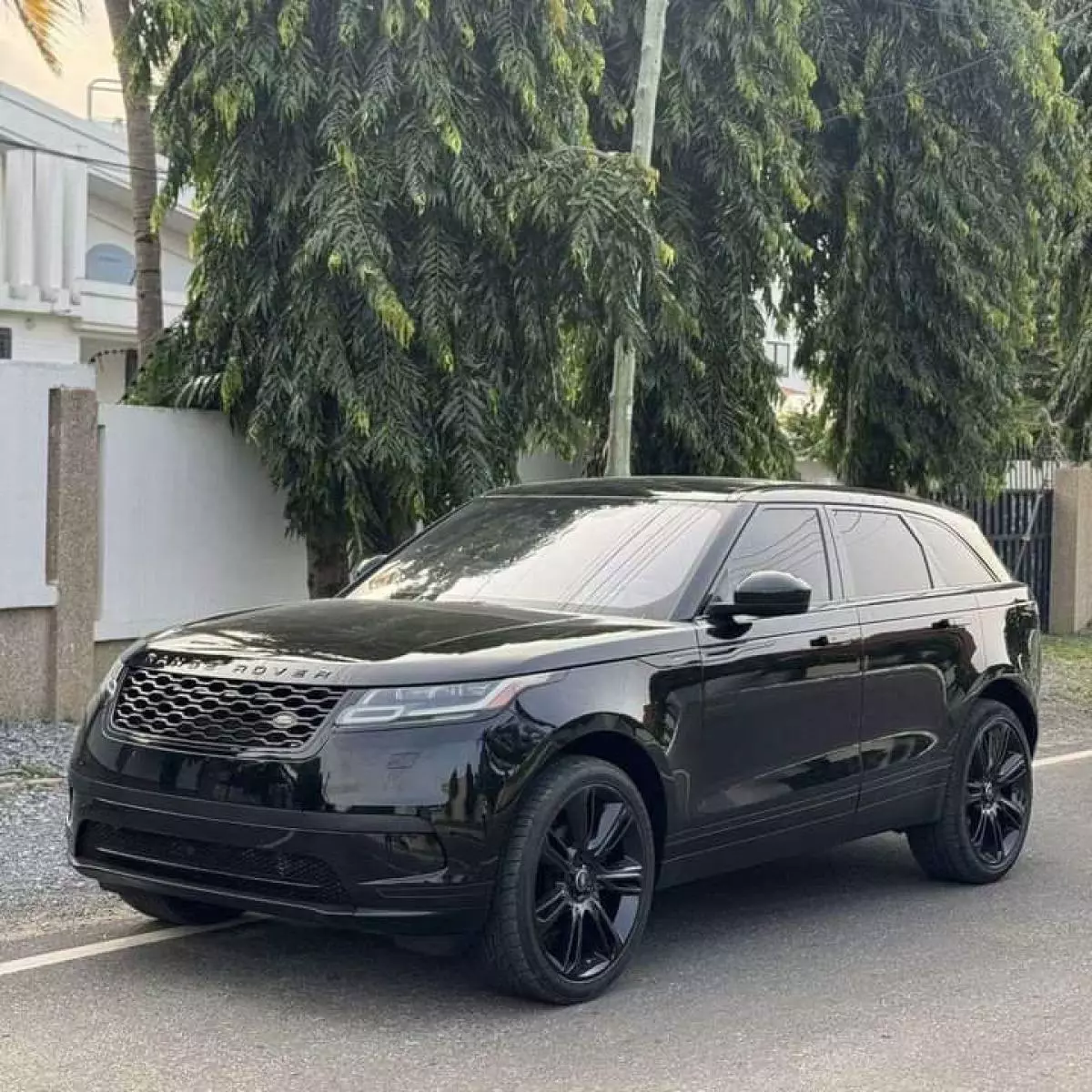 Land Rover Range Rover Velar   - 2019