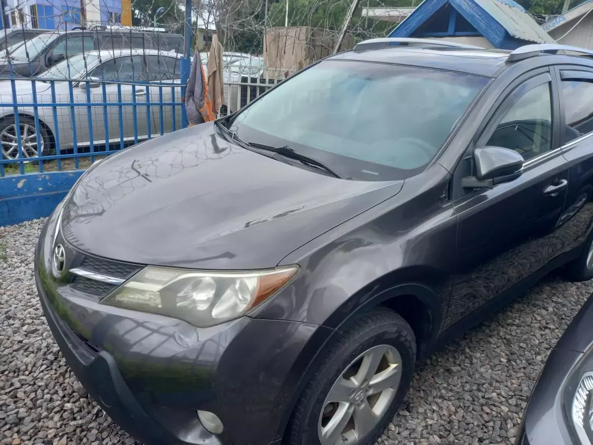 Toyota RAV 4   - 2014