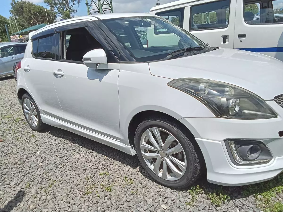 SUZUKI Swift   - 2017