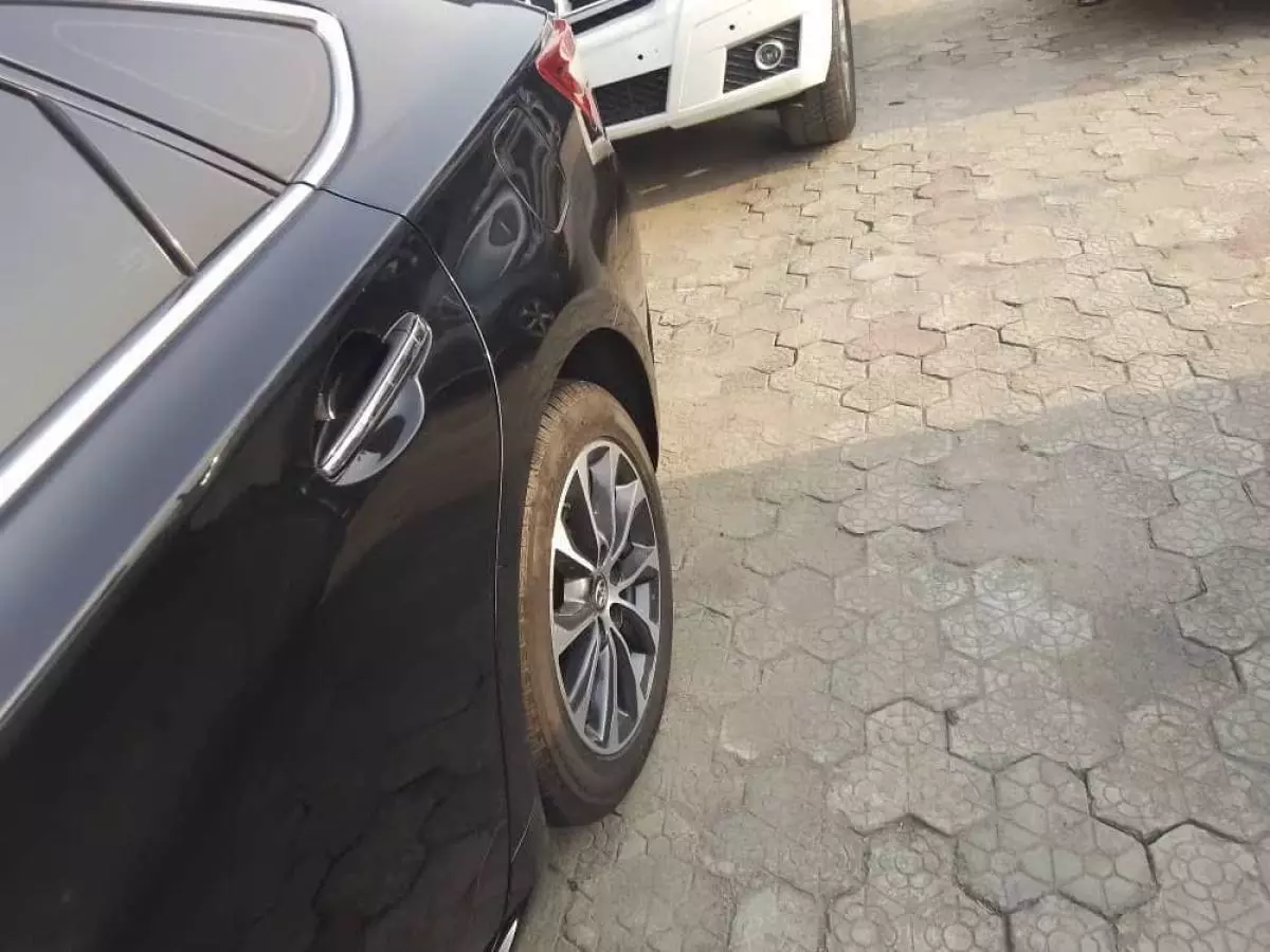 Toyota Avalon - 2018
