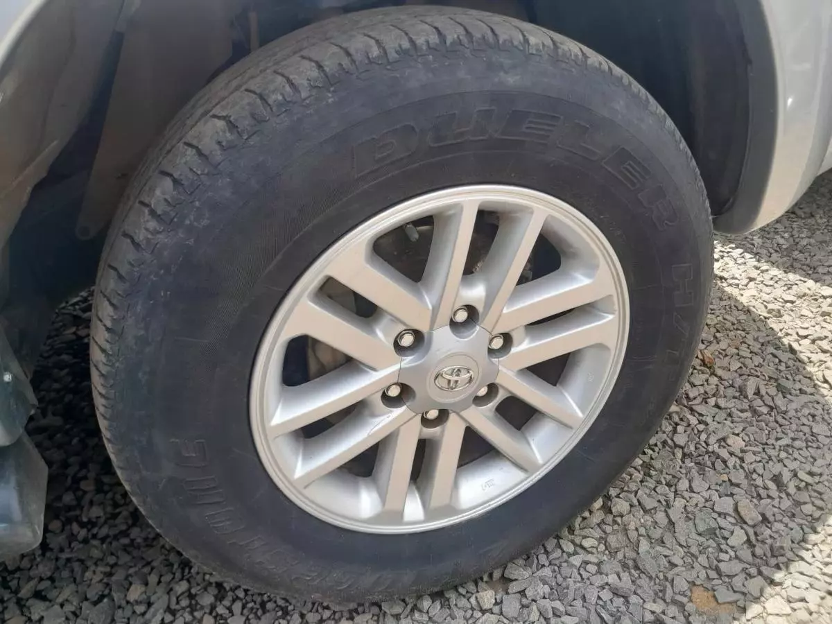 Toyota Hilux - 2015