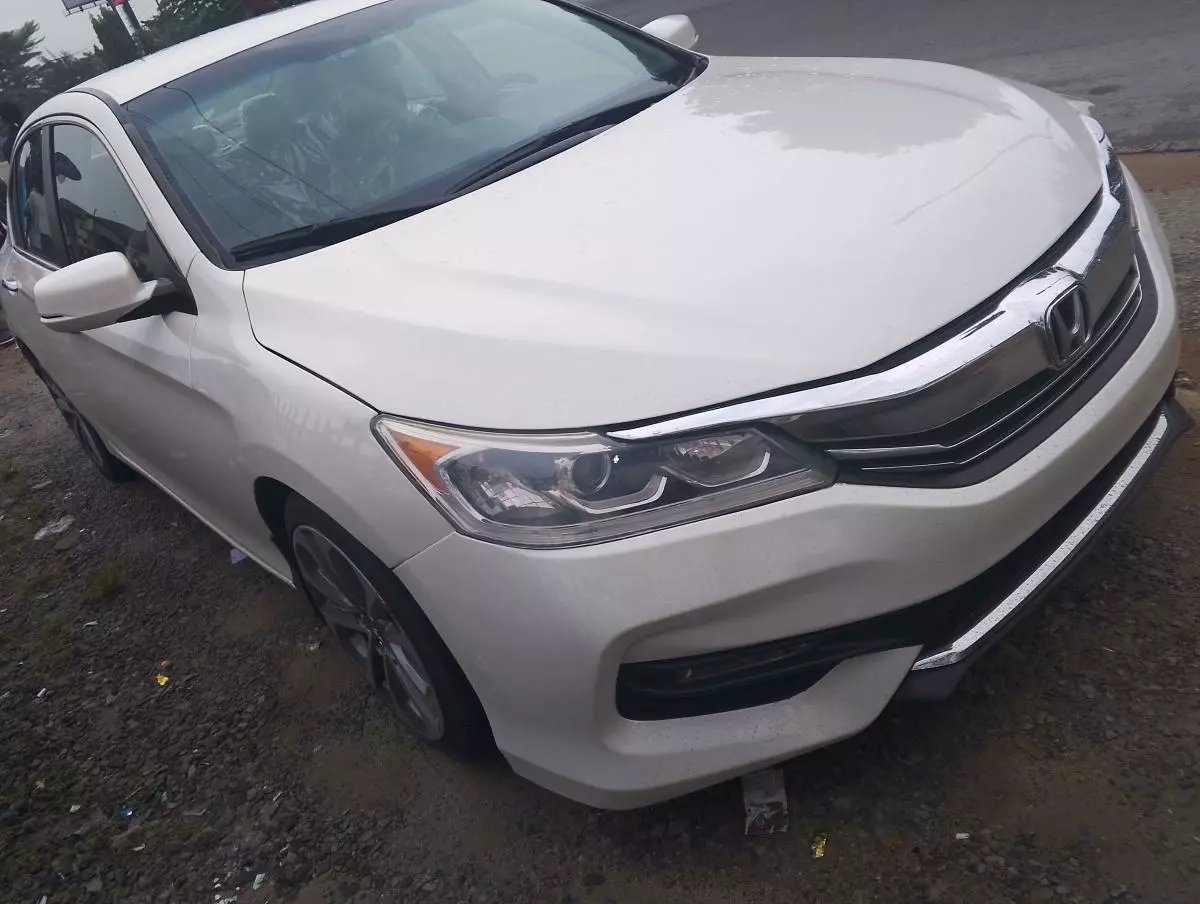 Honda Accord   - 2014