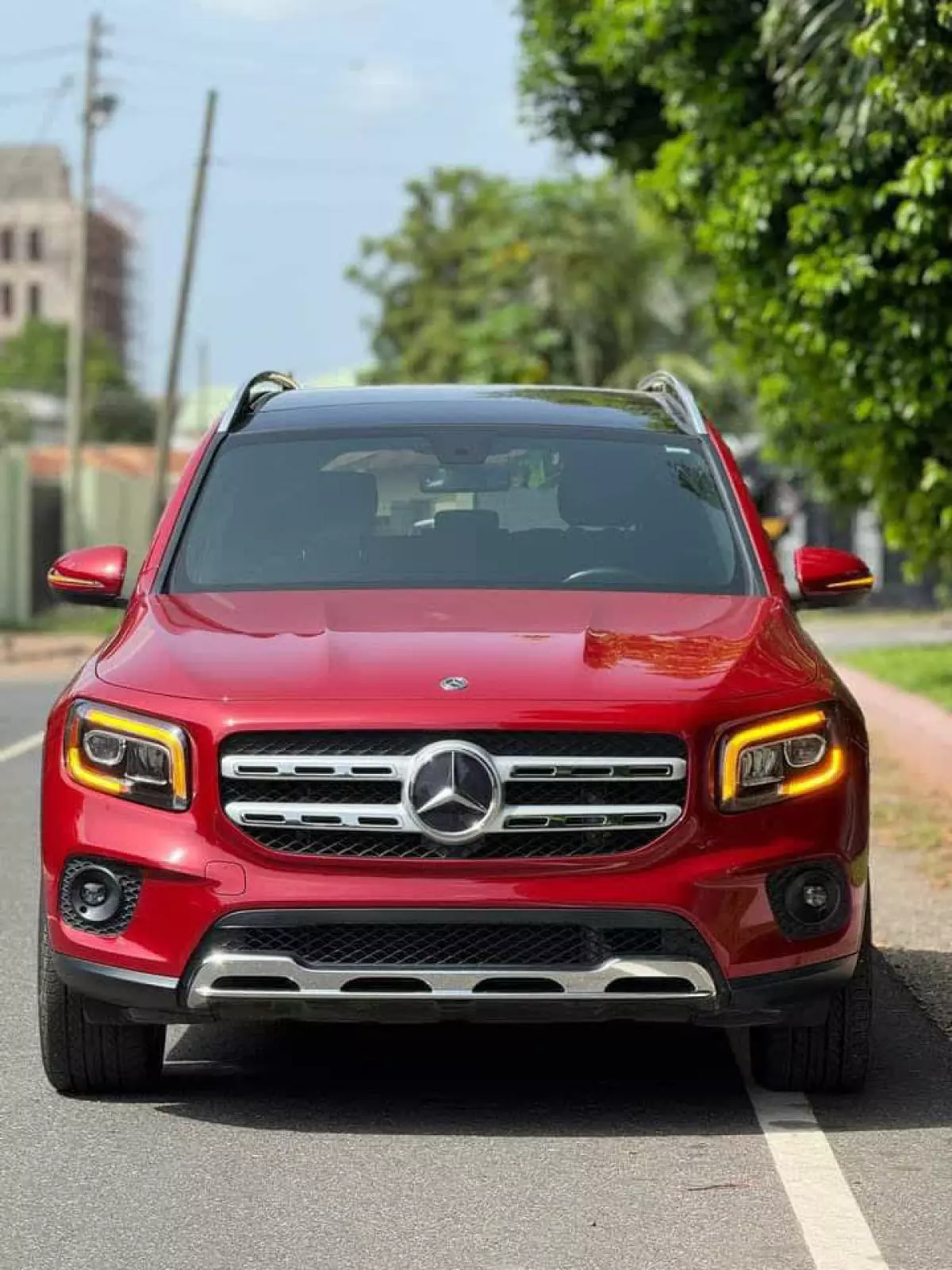 Mercedes-Benz GLB 250   - 2021