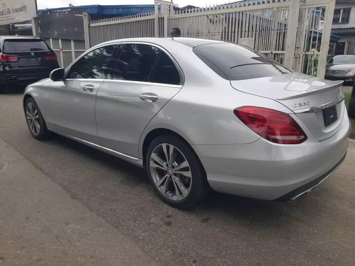 Mercedes-Benz C 300   - 2016