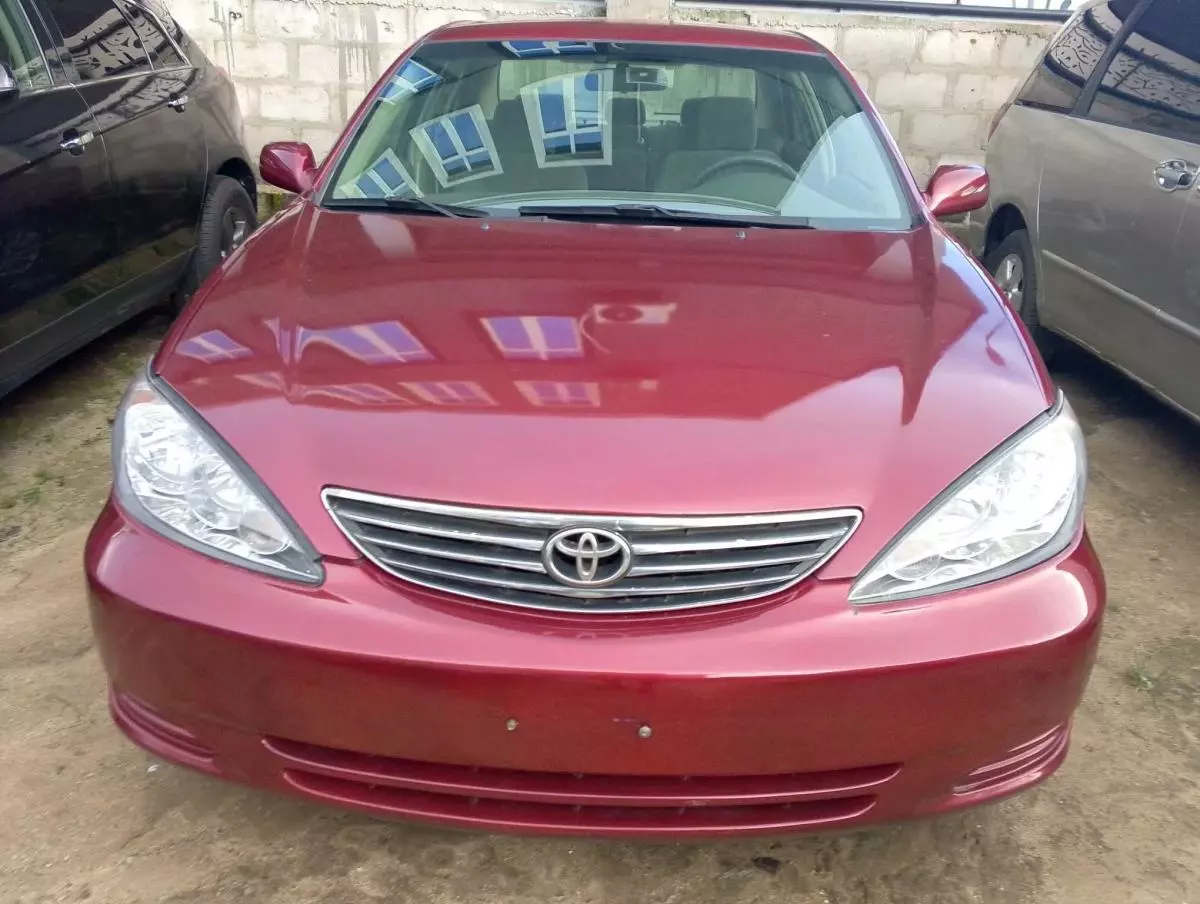 Toyota Camry   - 2006