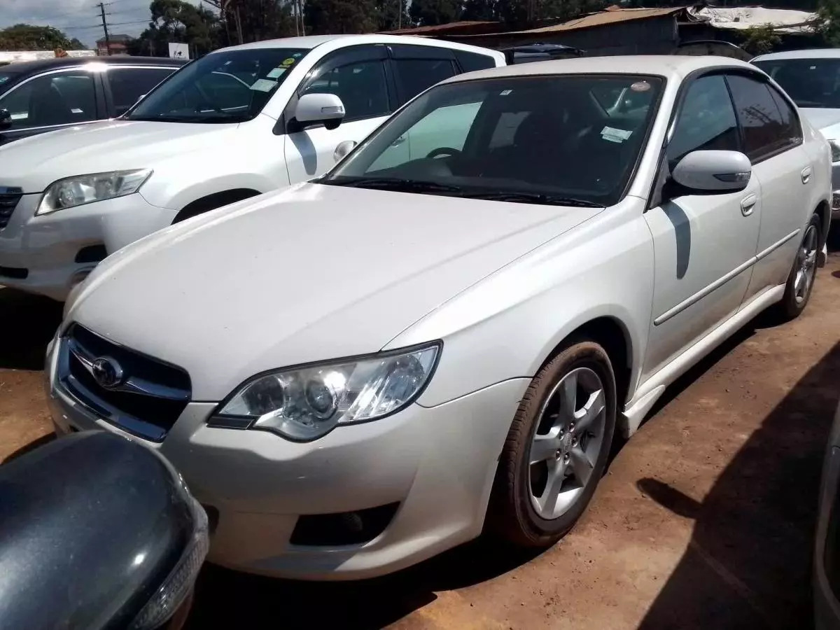 Subaru Legacy   - 2008