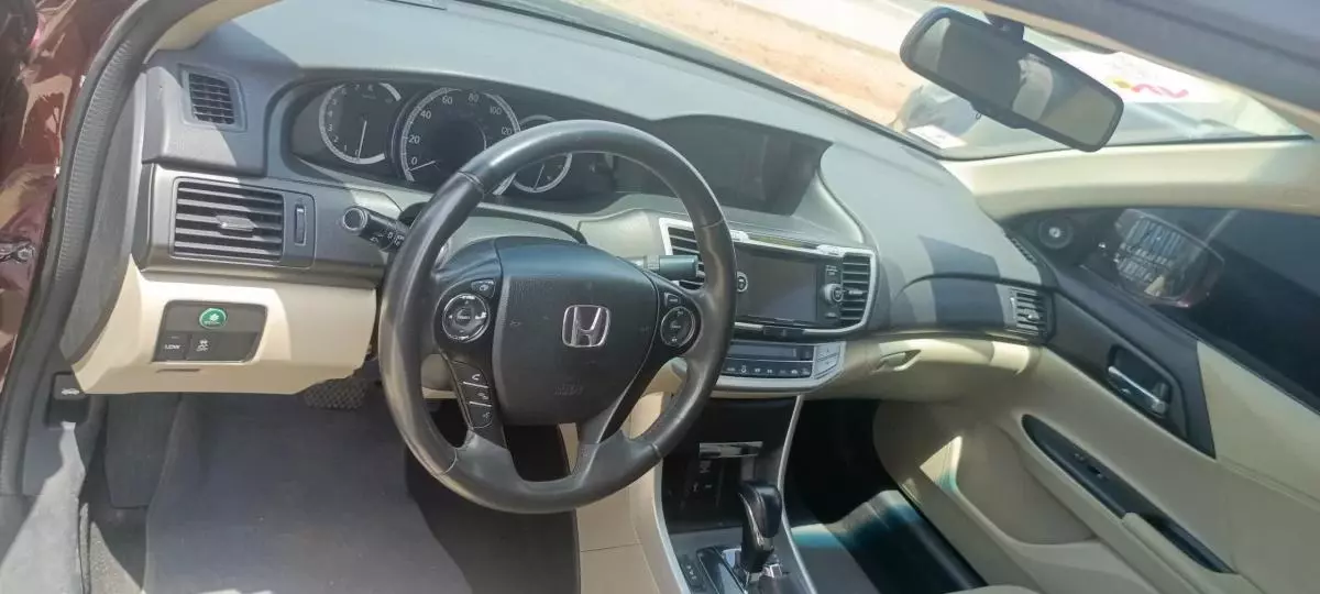 Honda Accord   - 2013