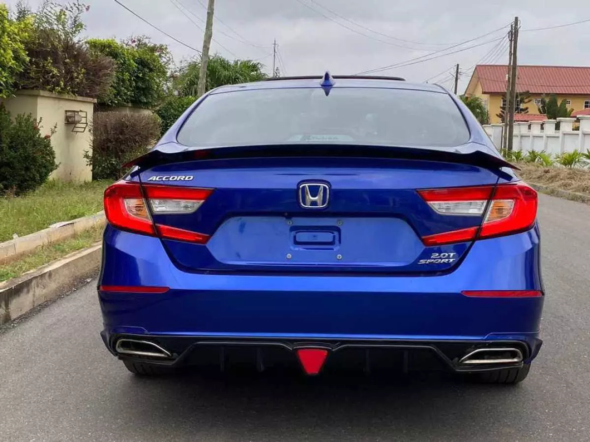 Honda Accord   - 2018