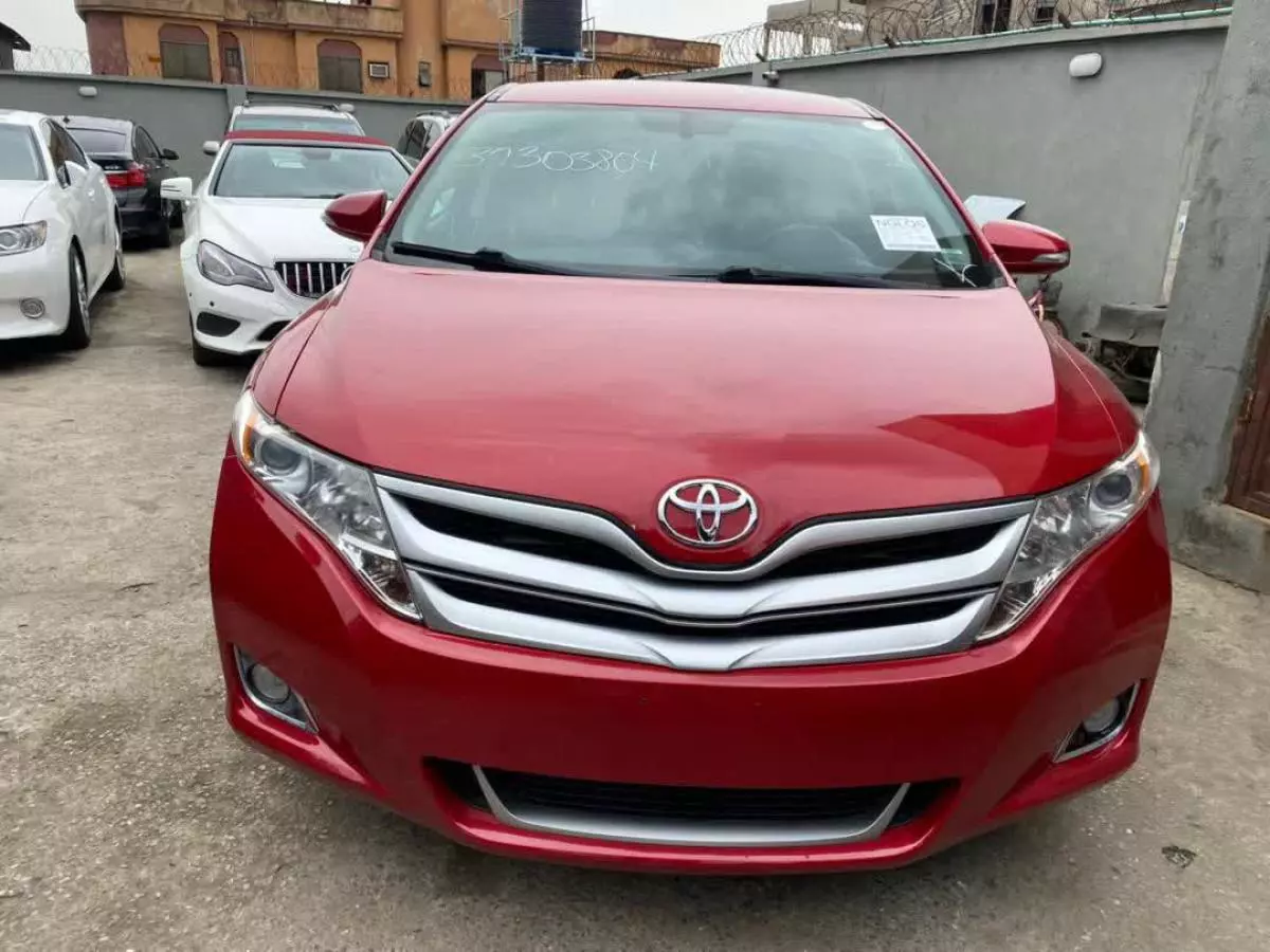 Toyota Venza   - 2014