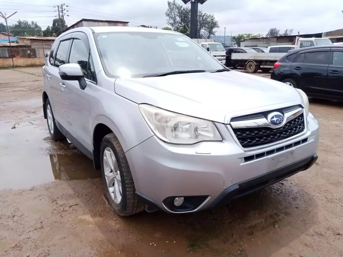 Subaru Forester   - 2015