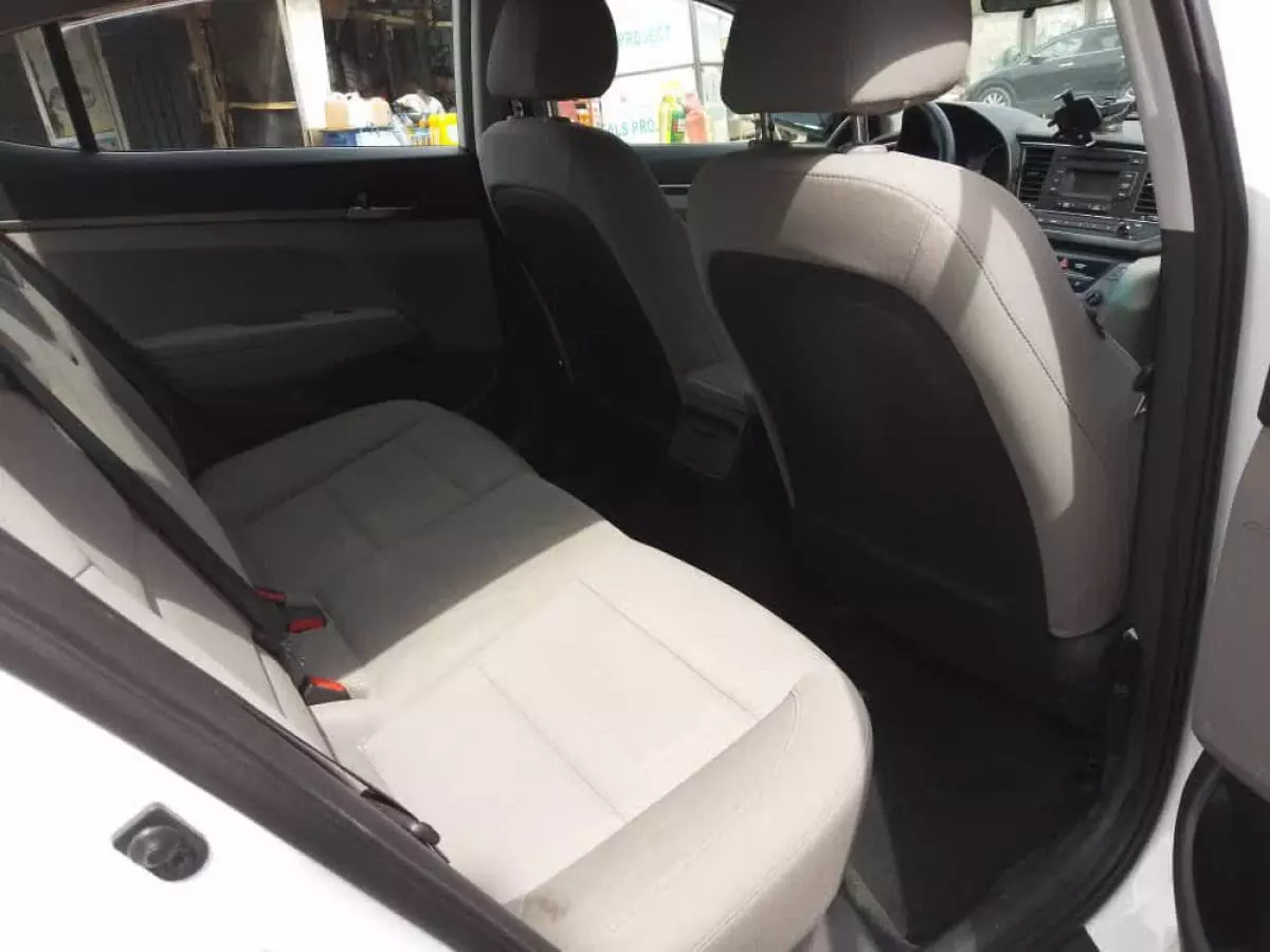 Hyundai Elantra   - 2017