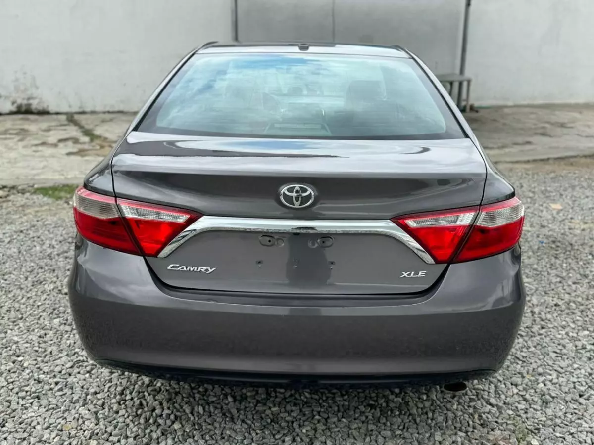 Toyota Camry   - 2017