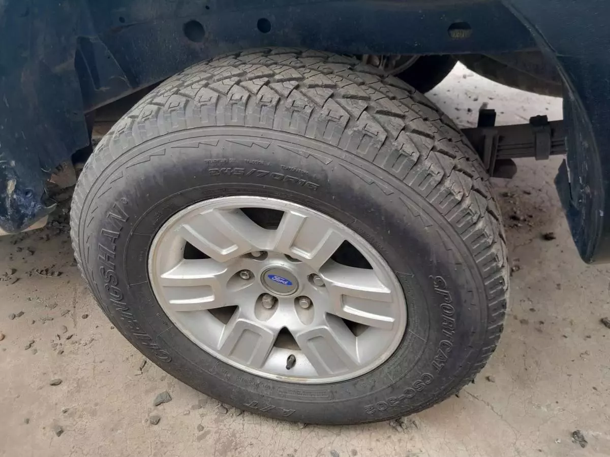 Ford Ranger - 2013