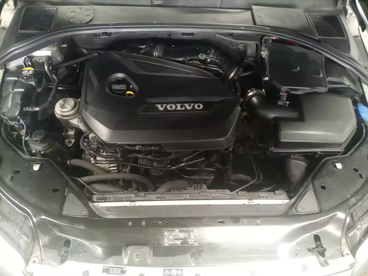 Volvo V70   - 2014