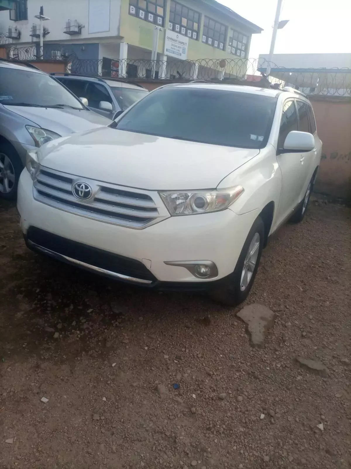 Toyota Highlander   - 2011