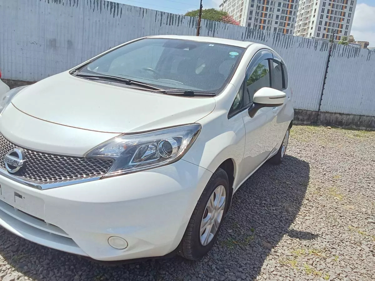 Nissan Note   - 2015