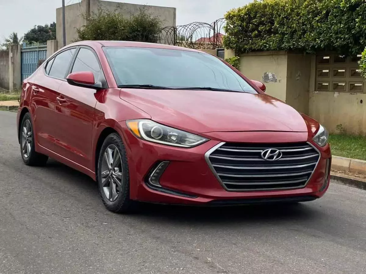 Hyundai Elantra   - 2017