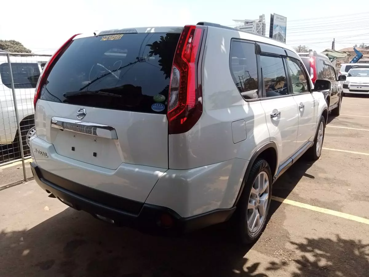 Nissan X-Trail   - 2012