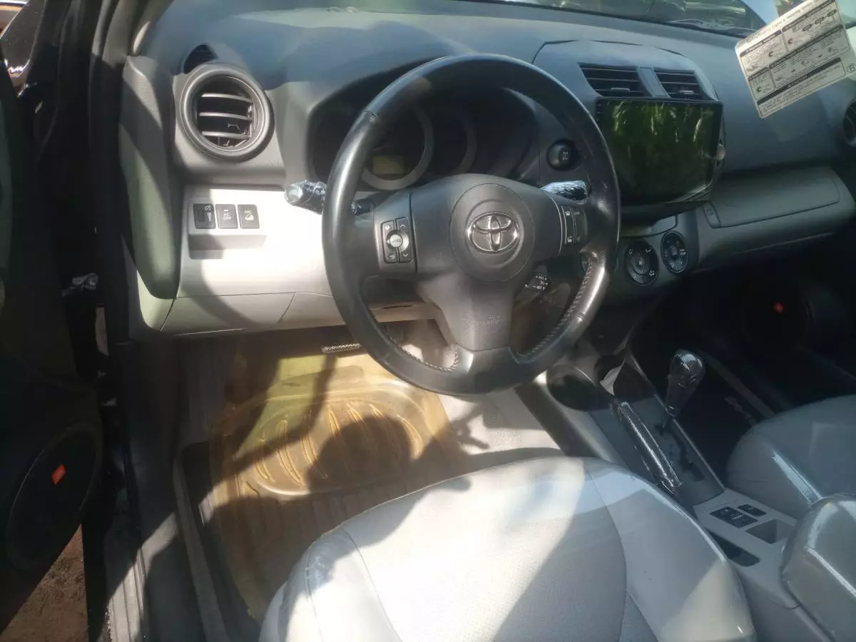 Toyota RAV 4   - 2009