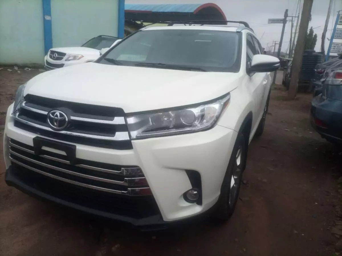 Toyota Highlander - 2015