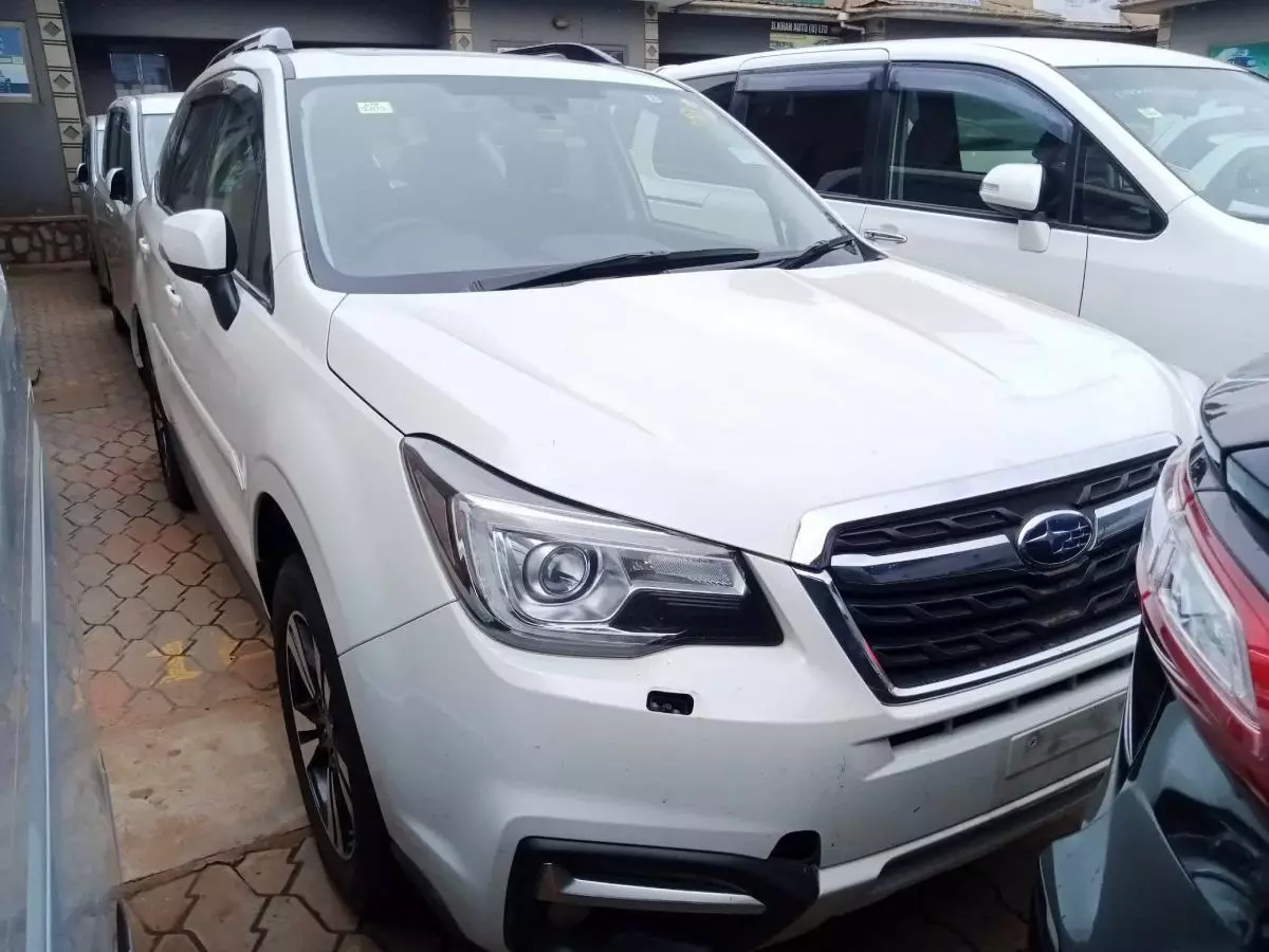 Subaru Forester   - 2015