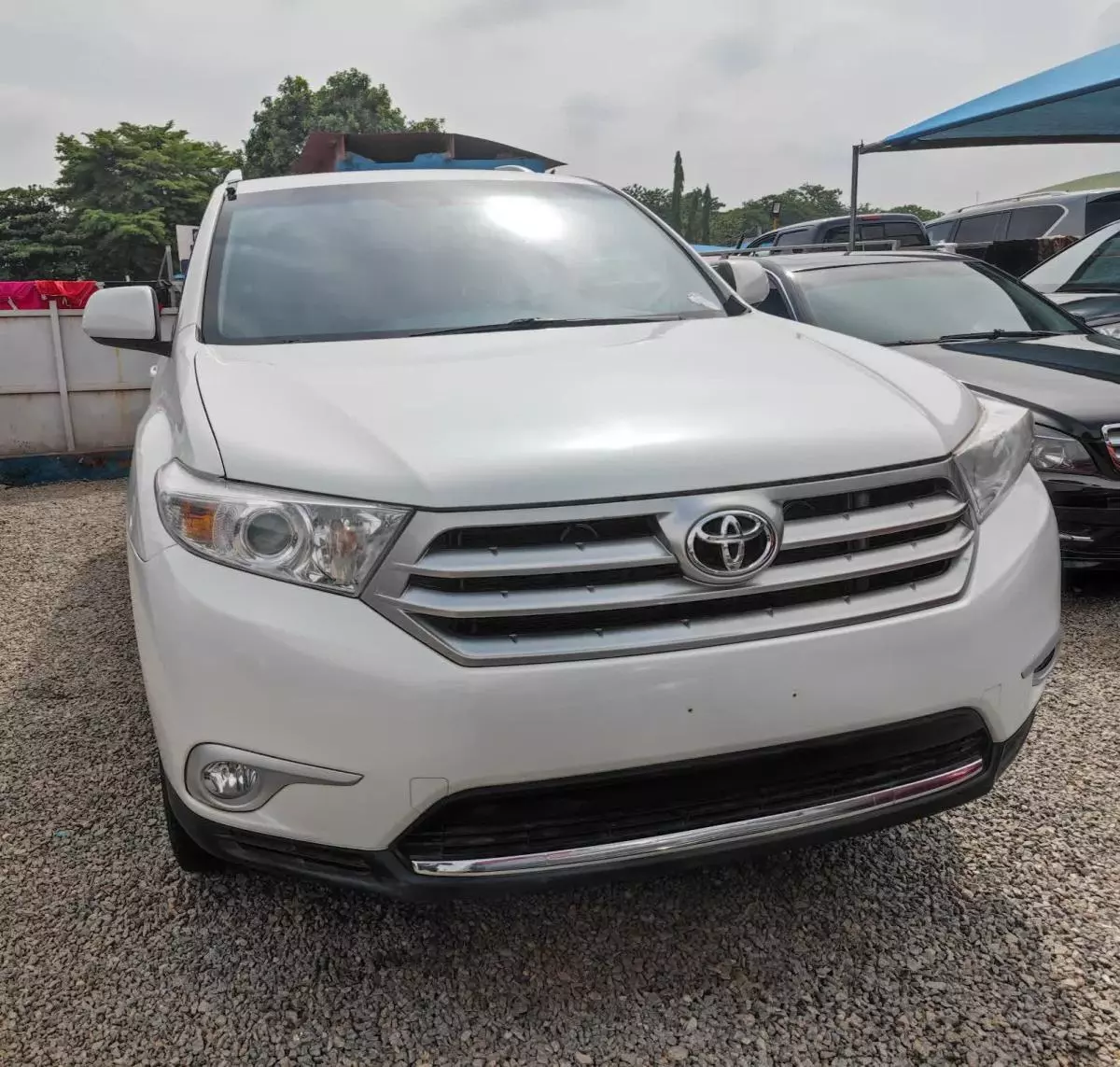 Toyota Highlander   - 2013