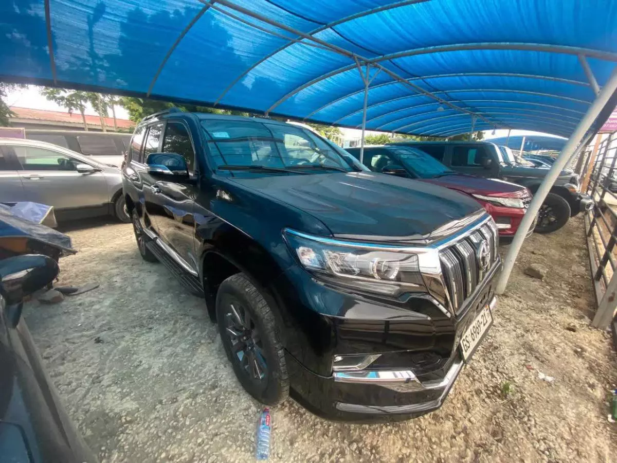 Toyota Land Cruiser Prado   - 2020